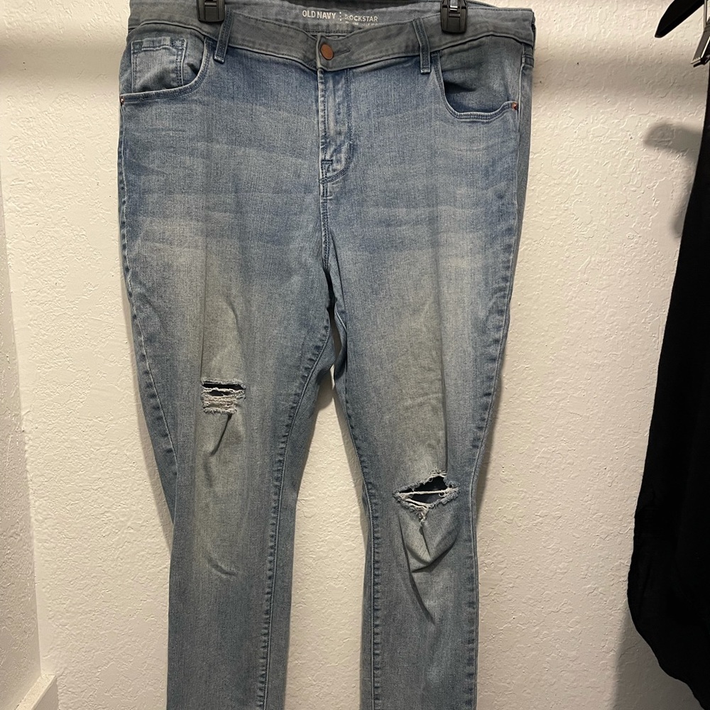Old navy women’s size 18 skinny jeans